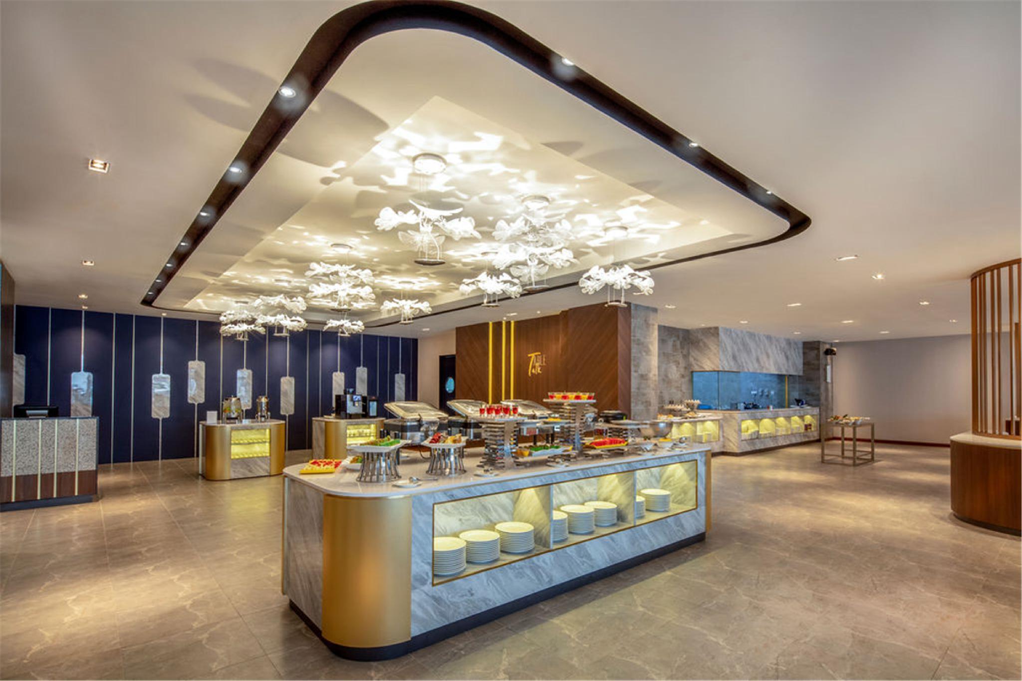 Dorsett Hartamas Kuala Lumpur Hotel Eksteriør billede The Royal Wing Business Lounge at Suvarnabhumi Airport